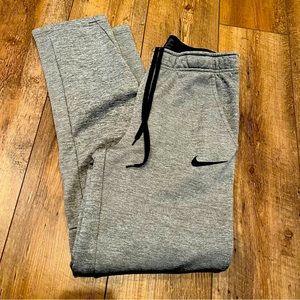 Men’s Nike Joggers, adult size small, heather gray.